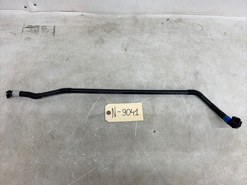 17-22 Tesla Model 3 Main Battery Cooling System Pipe Hose 1521561-00 9041 B91