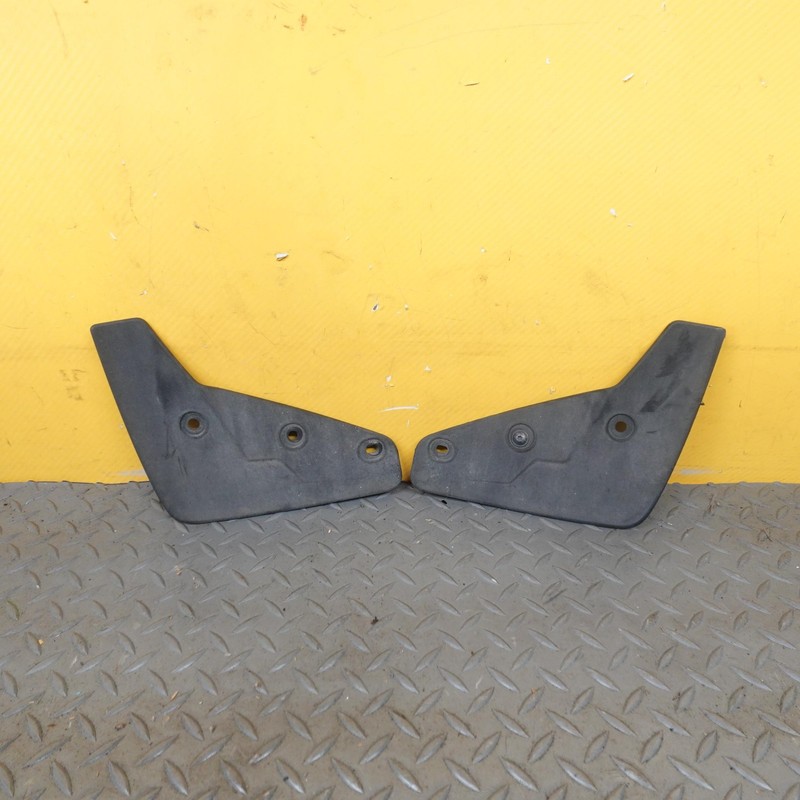 2019-2022 VOLVO XC40 Lh/Rh R-design Rear Mud Flaps Splash Guards OEM 31469590