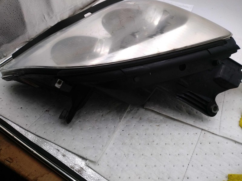 2011 GMC Acadia Right Headlight Assembly White OEM 420717 140k Miles