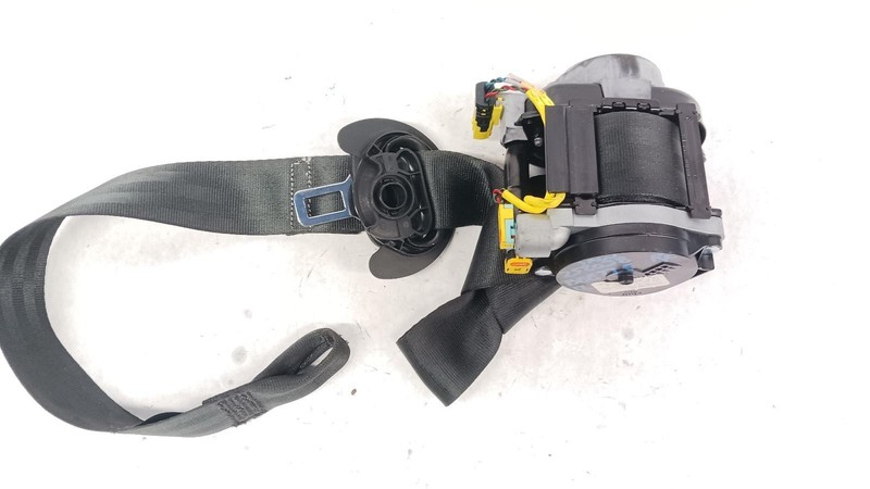 12-'19 VOLKSWAGEN BEETLE Hatchback Front Seat Belt passenger retractor OEM