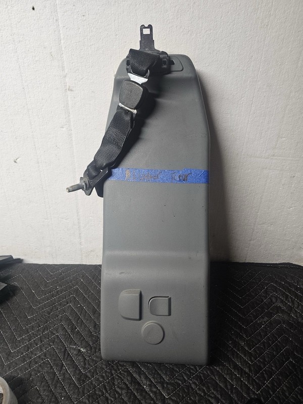 11-16 Ford F250 Rear Center 2nd Row Seat Belt Retractor w/ Trim