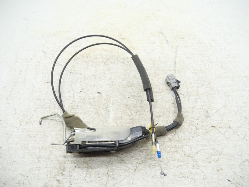 1992-2000 Lexus SC400 Right Front Door Lock Actuator Latch RH 69030-24070 OEM