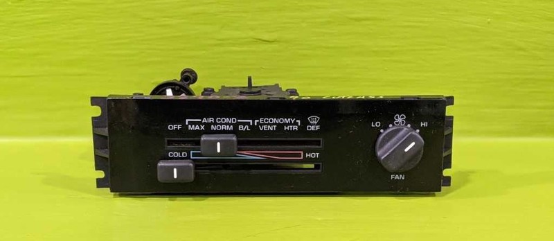 89 90 91 CUTLASS CALAIS TEMPERATURE CLIMATE CONTROL SWITCH OEM 3890-2