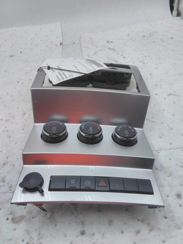 2008 Dodge Nitro A/C Selector Switch OEM 55111816AD 165K Miles White