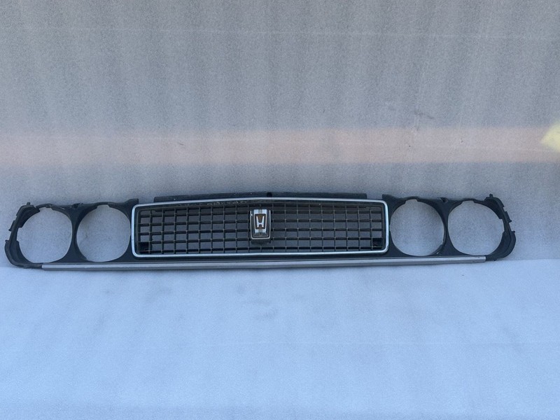 1979 HONDA ACCORD SEDAN FRONT GRILLE BLACK WITH CHROME TRIM