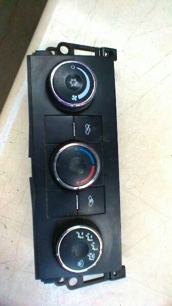 Temperature Control With AC Manual Control Fits 07-09 SIERRA 1500 PICKUP 109579