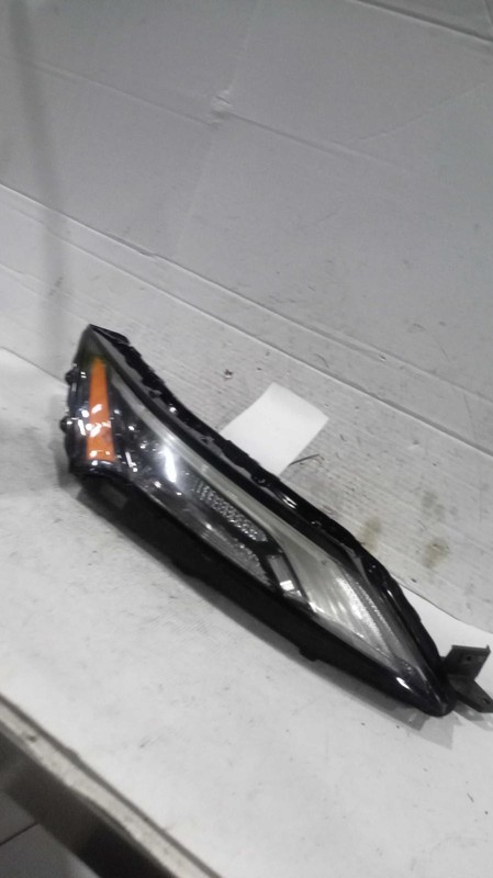 2023 Nissan Rogue Right Headlight Assembly Black OEM 710048 63K Miles