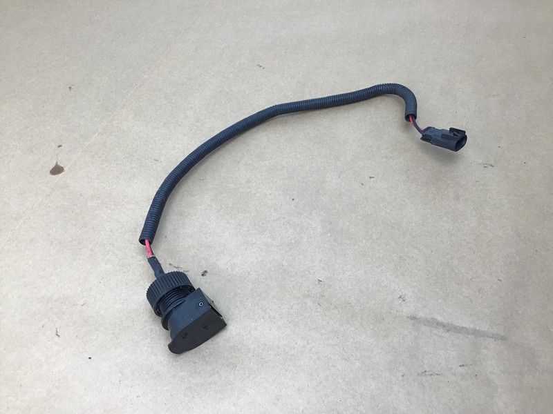 McLaren 650S 2016 Power Socket Outlet 15 - 17 :Y