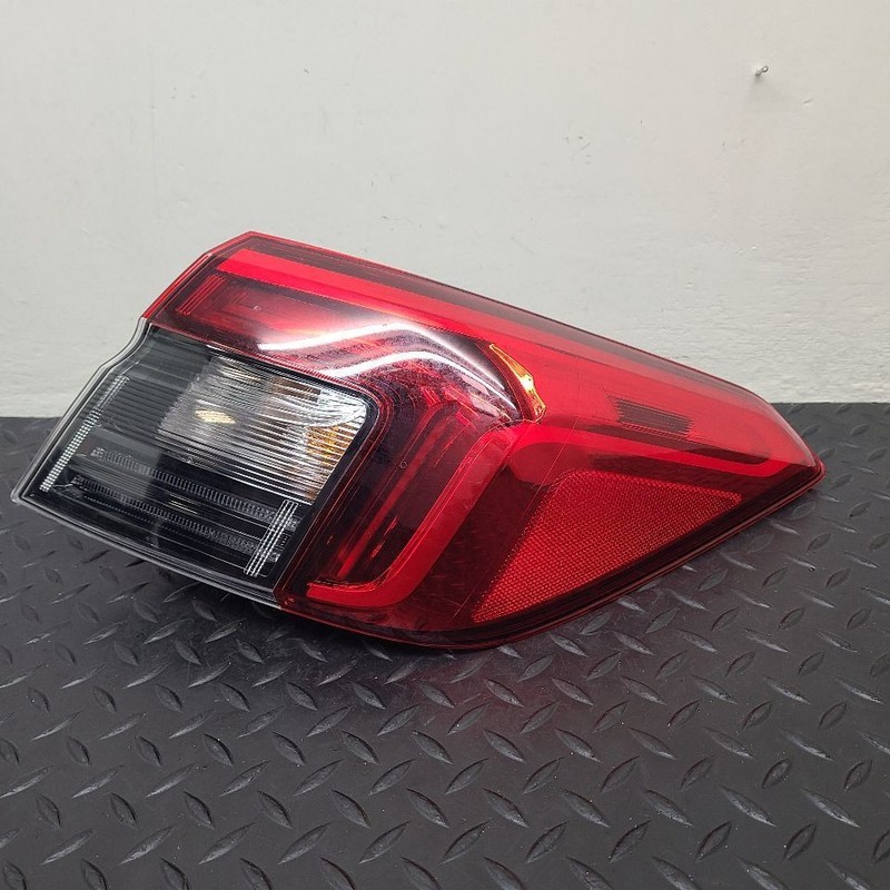 22-24 Honda Civic Right Passenger Decklid Mounted Tail Lamp OEM 34150-T20-A01