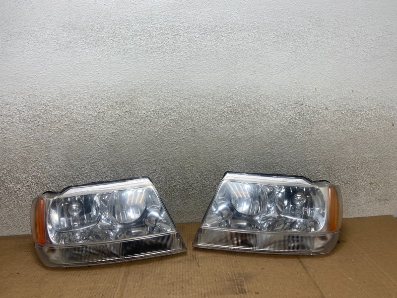 1999 - 2004 Jeep Grand Cherokee Left+Right Set Halogen Headlights AA6215 DW