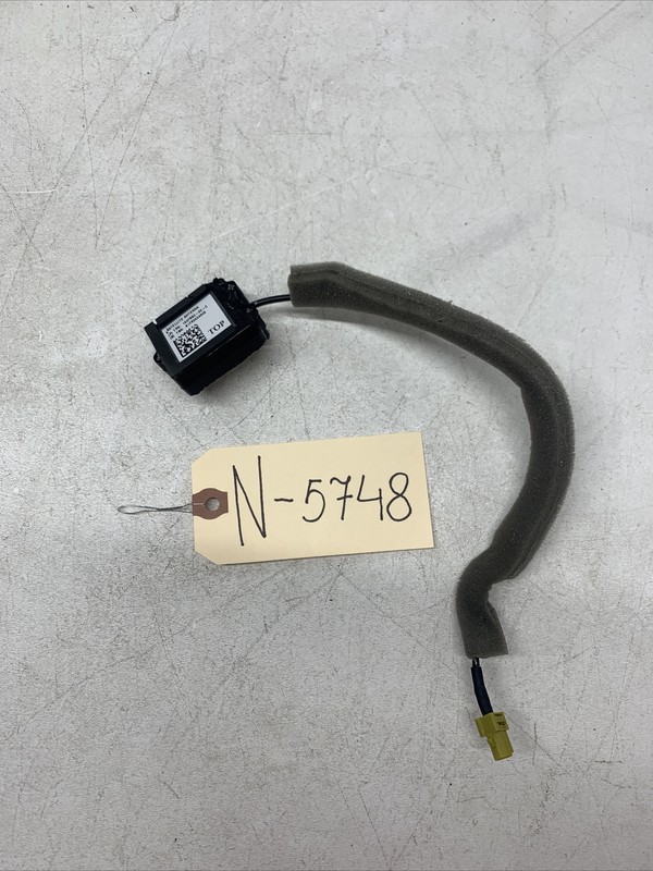 2020 TESLA MODEL X P100D SATELLITE ANTENNA 1047863-00-C 5748 B136