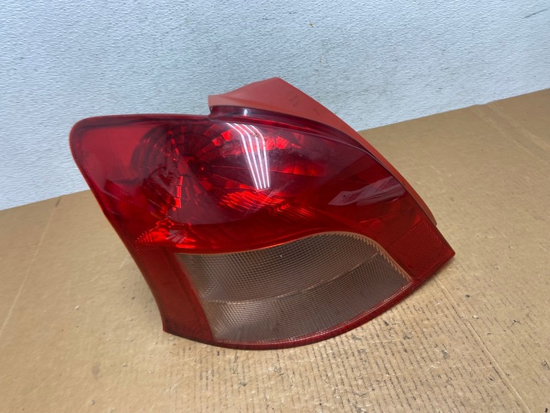 2006 to 2008 Toyota Yaris Hatchback Left Driver Side Tail Light Oem AE0201 LK