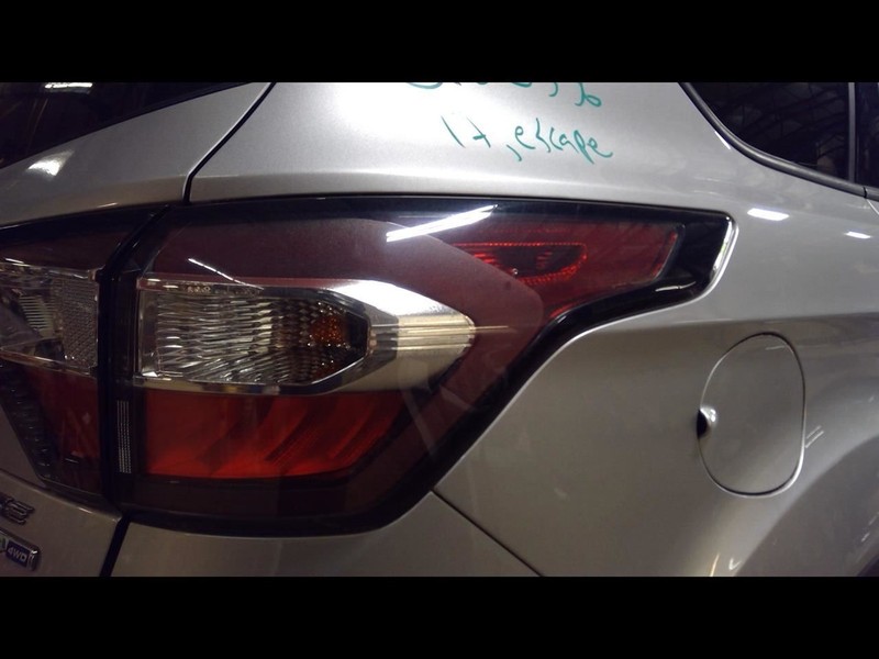 Passenger Tail Light Quarter Panel Mounted Fits 17-18 ESCAPE 1650278