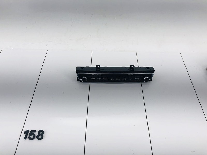 17-19 KIA OPTIMA FRONT CENTER DASH INSTRUMENT PANEL RADIO MULTIMEDIA SWITCH OEM