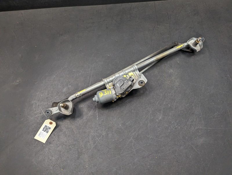 Front Wiper Motor w/ Linkage 2017 Cadillac Escalade ESV 22956301 2015 - 2020