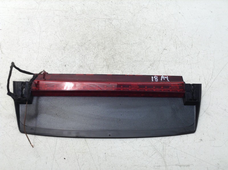 17-19 AUDI A4 REAR CENTER THIRD 3RD BRAKE STOP LIGHT LAMP OEM