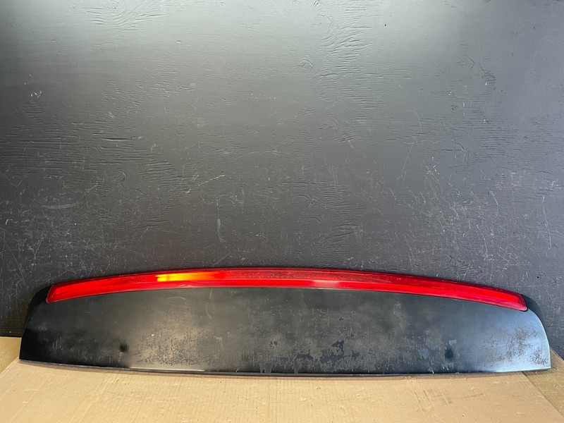 2007 - 2014 Cadillac Escalade Rear Upper Spoiler 3rd Third Brake Light AD8480 DG