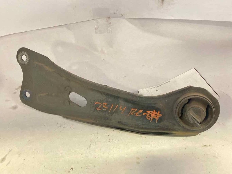 Lower Control Arm Rr HYUNDAI IONIQ Right 17 18 19 20 21 22