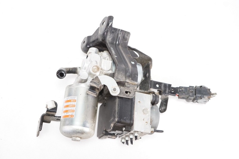 TOYOTA PRIUS ABS Pump Power Brake Booster OEM 2016 - 2018
