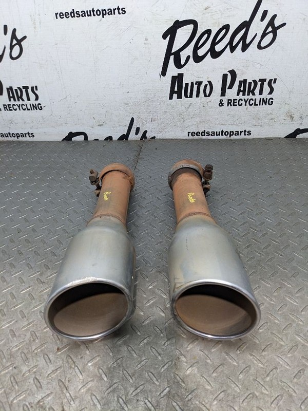 2011-2018 RAM 1500 REAR RIGHT & LEFT TAILPIPE EXHAUST TIP CHROME OEM