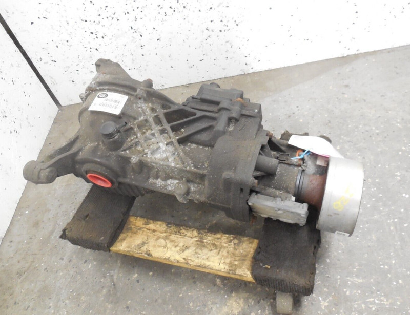 2016-2019 Land Rover Discovery Sport Rear Differential Carrier OEM 2 Piece Shaft