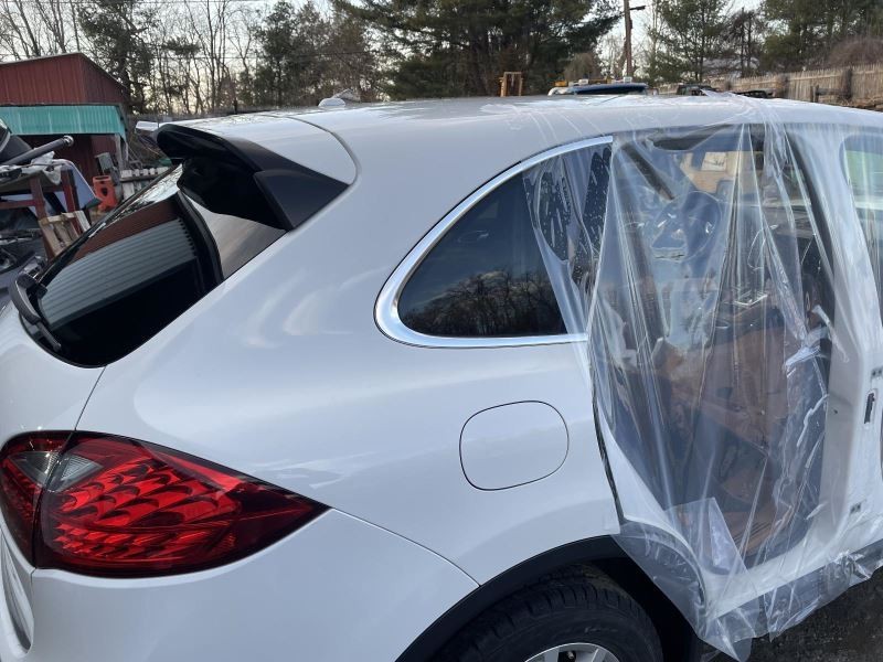 RIGHT QUARTER PANEL ASSY WHITE PC: 0Q FITS 11-14 PORSCHE CAYENNE 36404