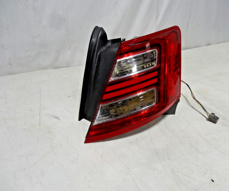 2016-2019 Ford Taurus Right Passenger Outer LED Tail Light Factory Original!