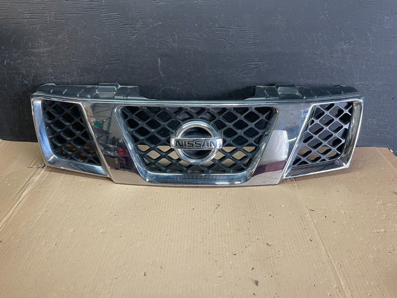 2005 2006 2007 Nissan Pathfinder Chrome Front Upper Grill Grille Oem AE3611 4DG