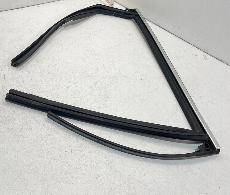 2017-18-2023 Audi Q7 Door Window Glass Run Channel Seal Premium Rear Right OEM