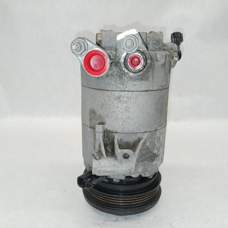 13-'16 FORD ESCAPE AC Compressor 2.0L 68k miles OEM 1 Year Warranty!