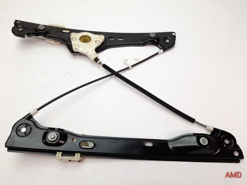 2010 BMW 335i 335xi 328xi 328i E90 Sedan Front Right Window Regulator 7140588