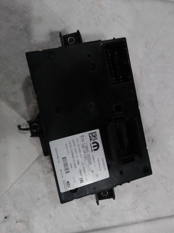 Used Fuse Box Cabin fits: 2019 Ram Promaster 2500 vanGrade A