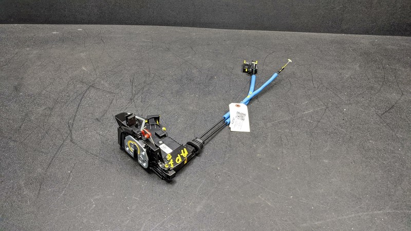 Right Passenger Front Door Lock Latch 81320-K0010 2020 Kia Soul 2021