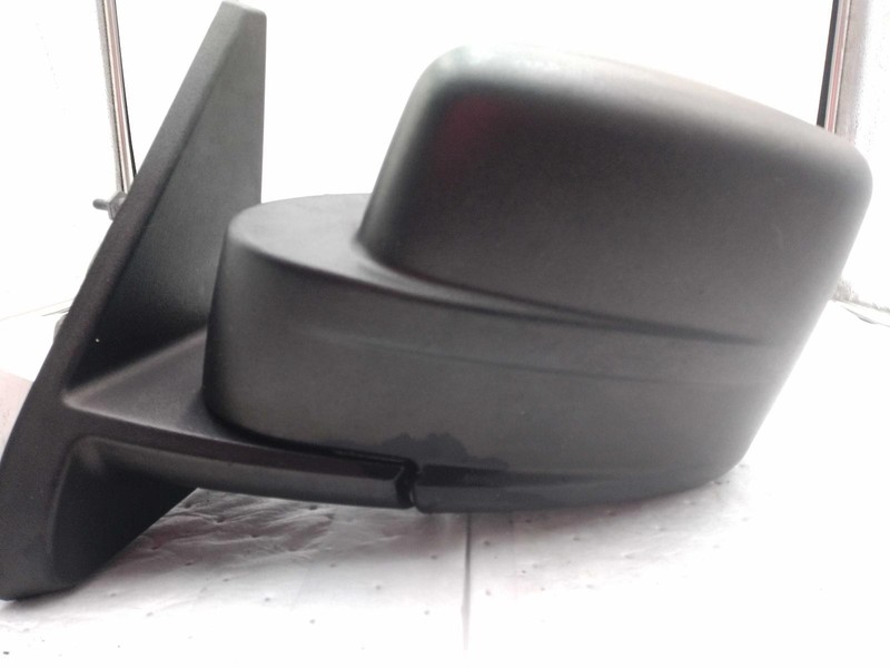 Used Left Door Mirror fits: 2010 Jeep Patriot moulded in black power heated opt