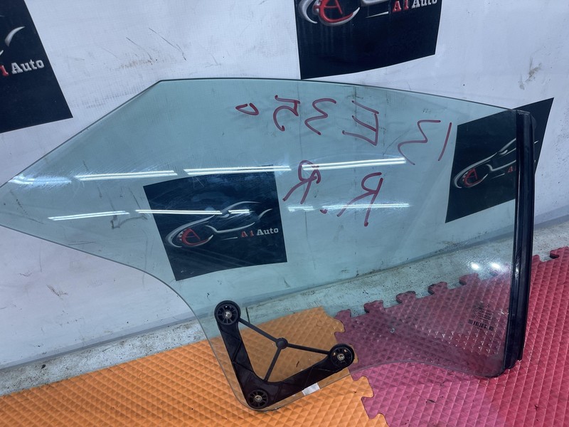 10-13 Mercedes Benz W212 W207 Rear Passenger Quarter Panel Window Oem Tested.