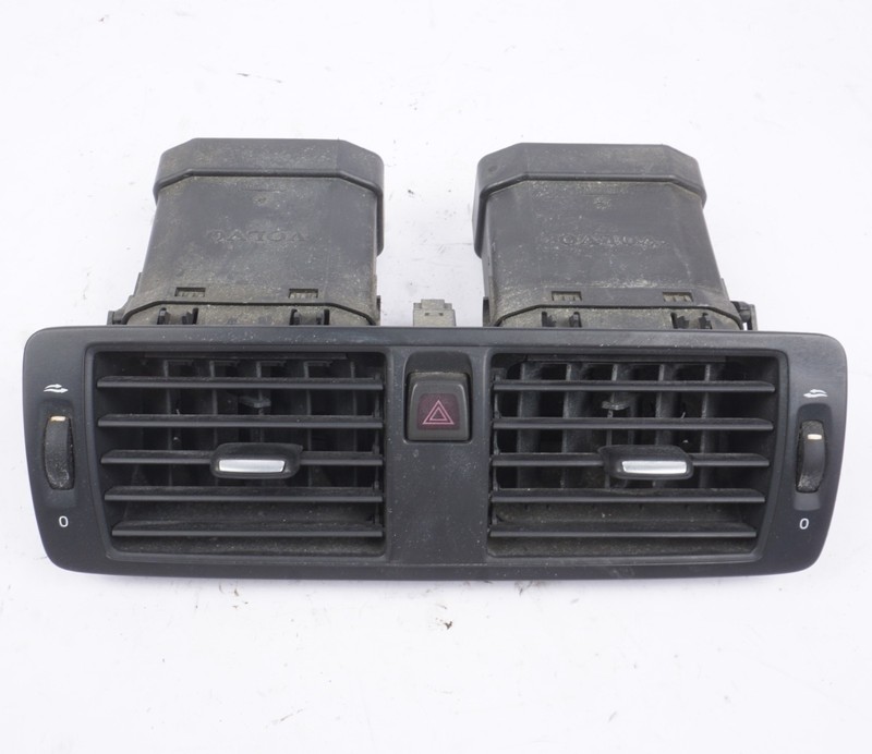 OEM 2006-2013 Volvo C70 2.5L CENTER DASH AC HEAT AIR VENTS HAZARD