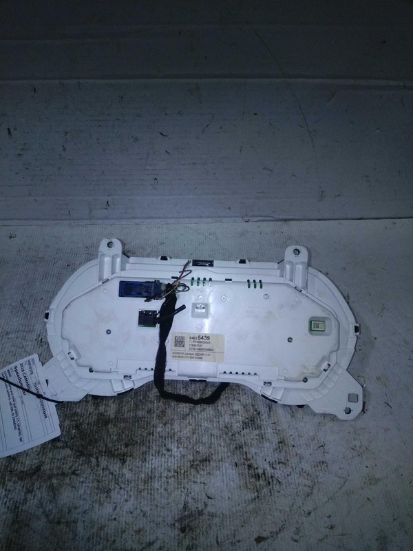 2016 Chevrolet Camaro Speedometer Gauge OEM Black 84025439 133k Miles