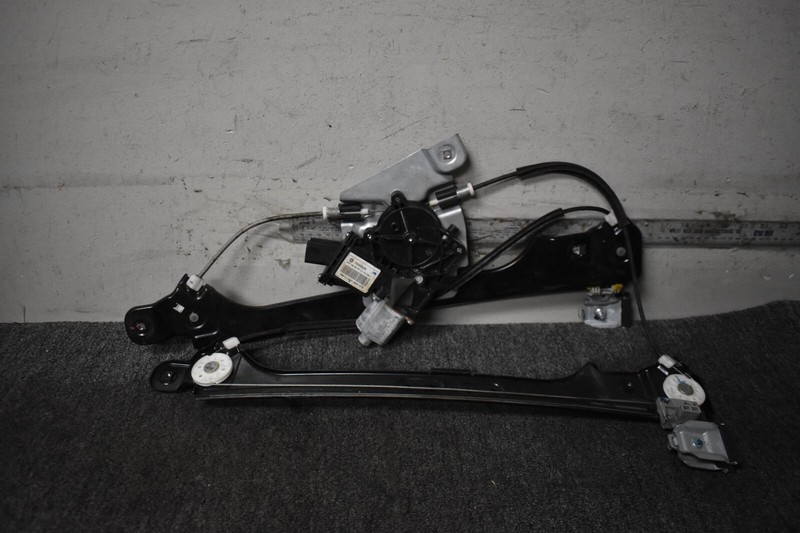 2013 CHEVROLET CRUZE LEFT SIDE WINDOW MOTOR FACTORY OEM