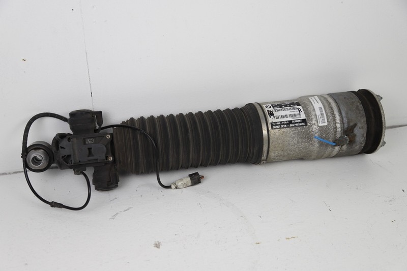 2013-2015 BMW 750LI F02 LCI Rear Right Air Shock Strut Assembly 6858814 OEM