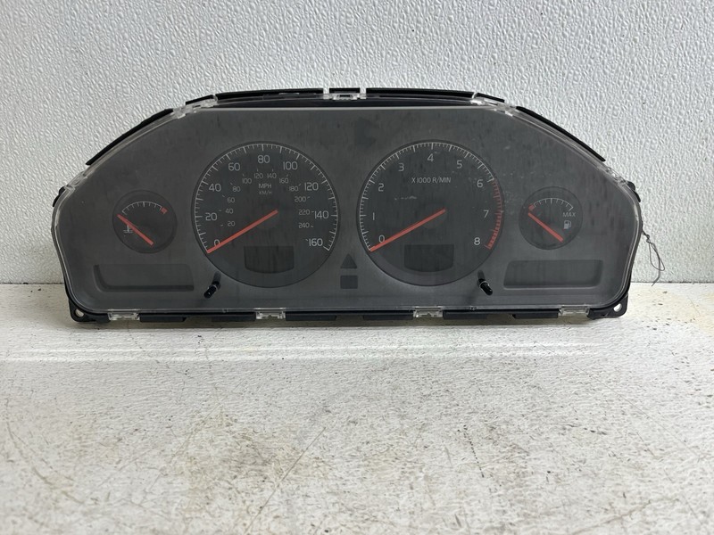 2001 Volvo S60 S80 V70 Speedometer Gauge Cluster Panel 9499670 ?miles? Oem
