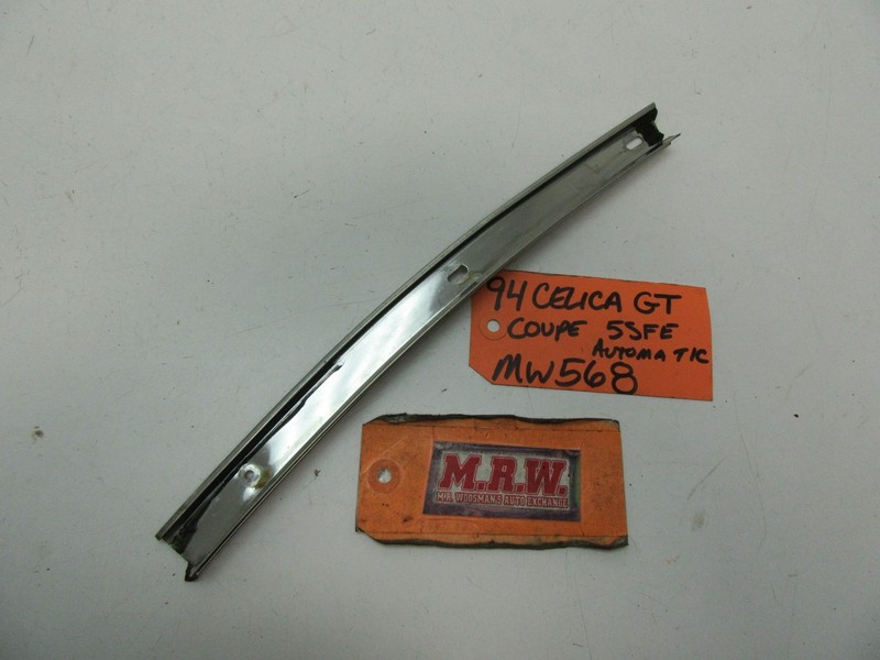 CHROME MOLDING STRIP LEFT DRIVER REAR QUARTER GLASS SEAL HOLDS RUBBER DOOR SEAL