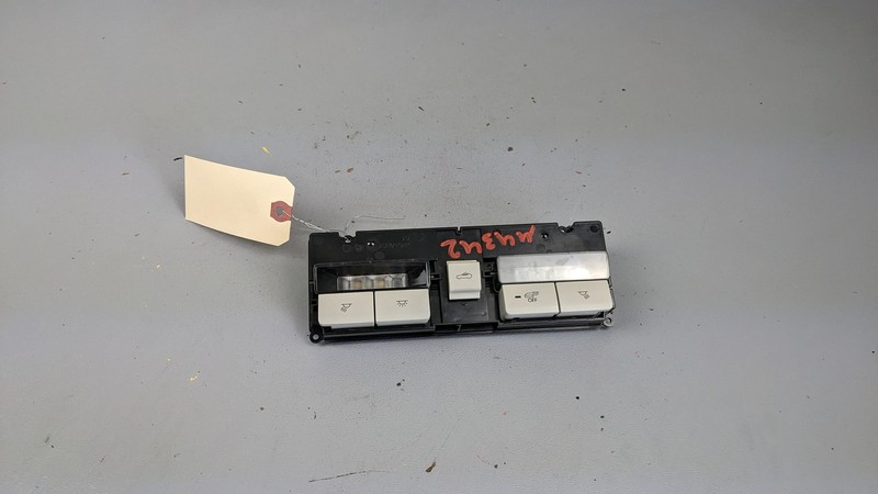 Front Overhead Console Switch Panel 2022 Mazda 3 BDTT-1P-2J0 2023