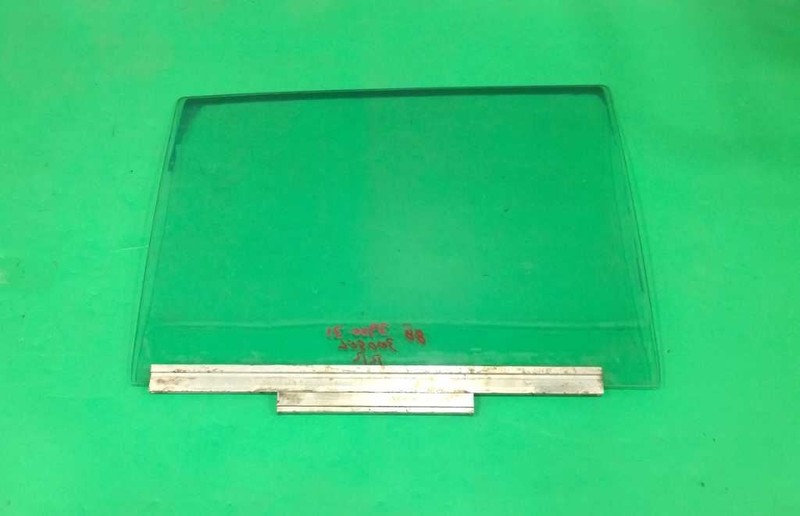 88 89 09 91 300SEL PASSENGER RIGHT REAR WINDOW DOOR GLASS OEM 3900-31