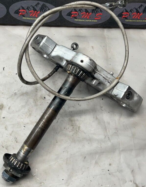 2003 Suzuki Marauder VZ800 Triple Tree Fork Clamp Mount Lower Bottom 03 VZ 800
