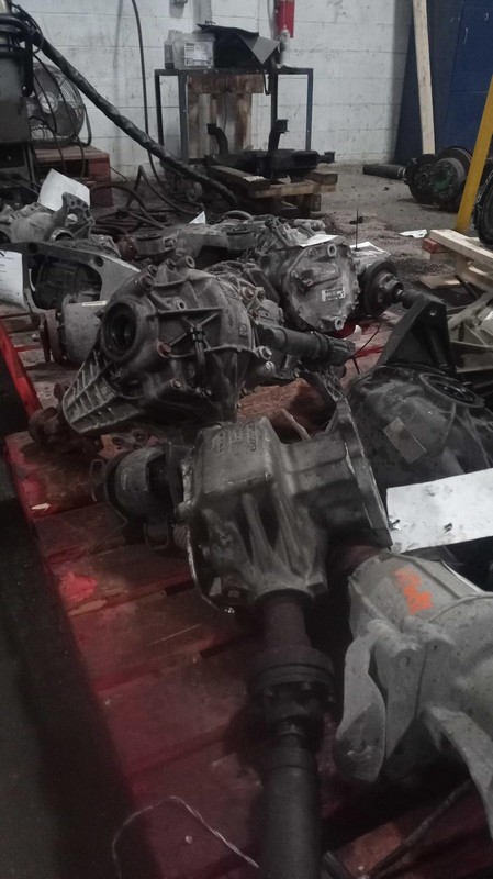 2006 Volvo XC90 Transfer Case Assembly 4WD OEM Maroon 223K Miles