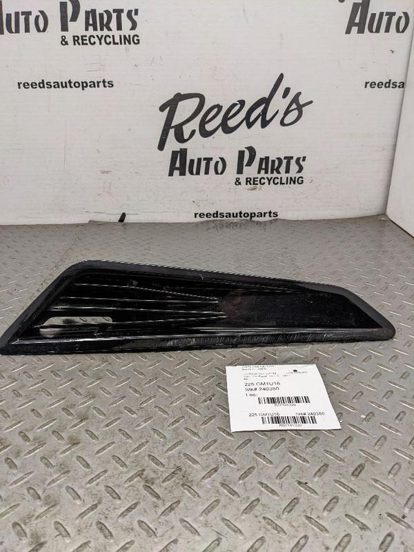 16-18 Camaro SS Hood Vent Scoop Grill Grille RH OEM 1181320
