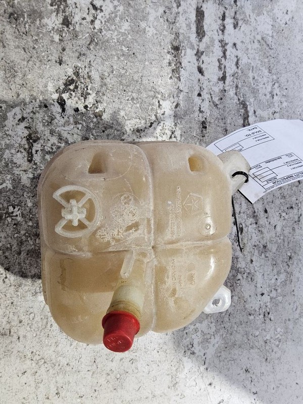 Coolant Reservoir Fits 14-18 CHEROKEE 3404062