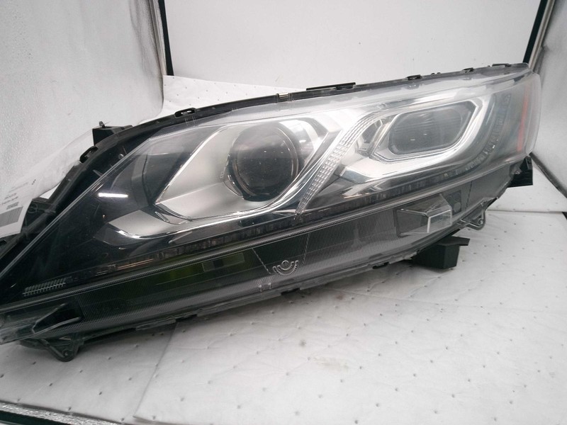2019 Mitsubishi Eclipse Cross Left Headlight Assembly Black 718503 119K Miles