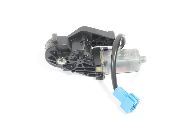 2008 - 2011 MERCEDES BENZ C300 W204 FRONT LEFT SEAT ADJUSTMENT RECLINE MOTOR OEM