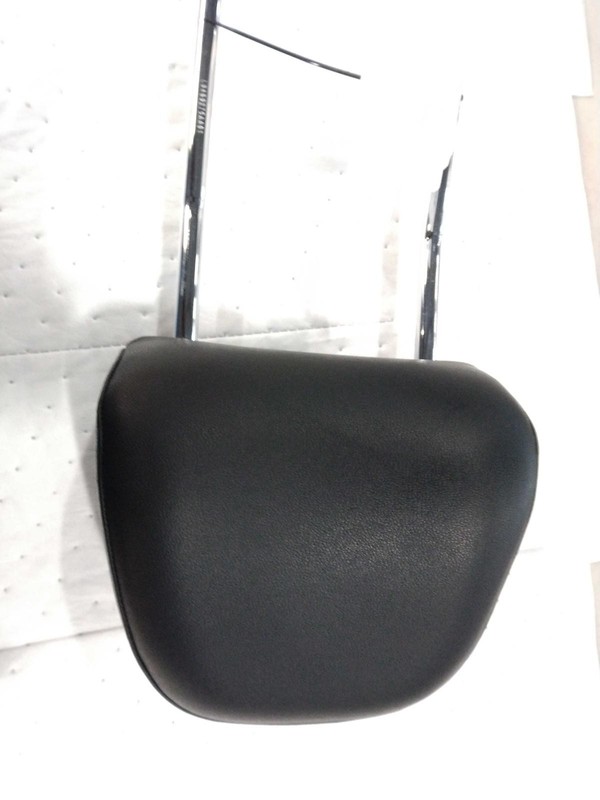 2018 Volkswagen Atlas Left Side Headrest Silver OEM Used NJ25-21850-545896